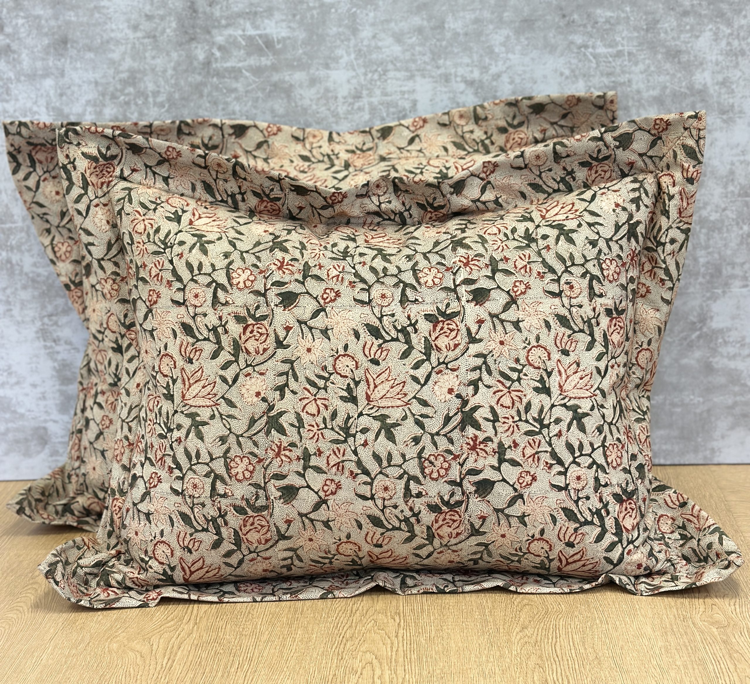 Les Indiennes Virginie Olive Pillows