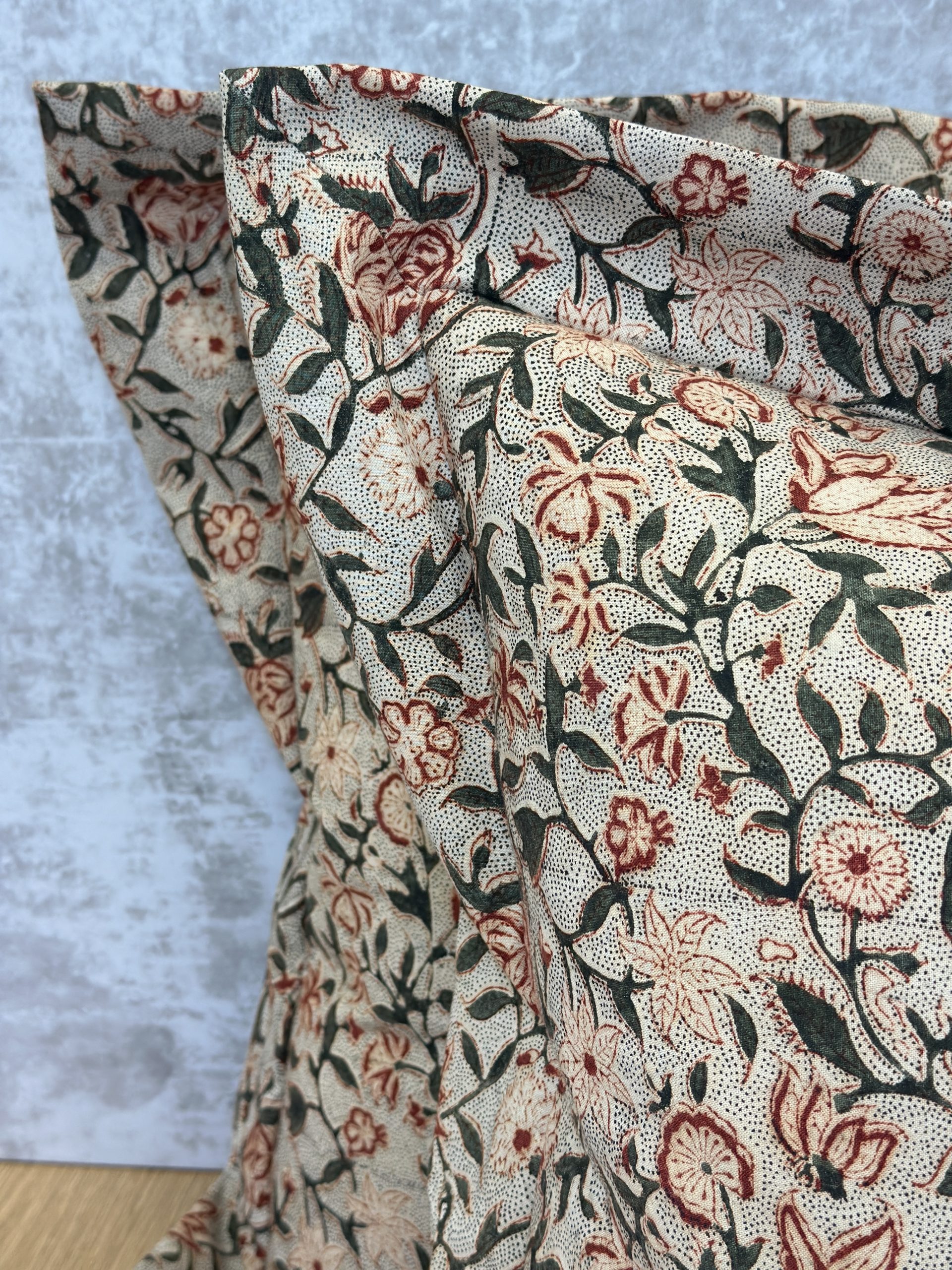 Les Indiennes Virginie Olive Pillows