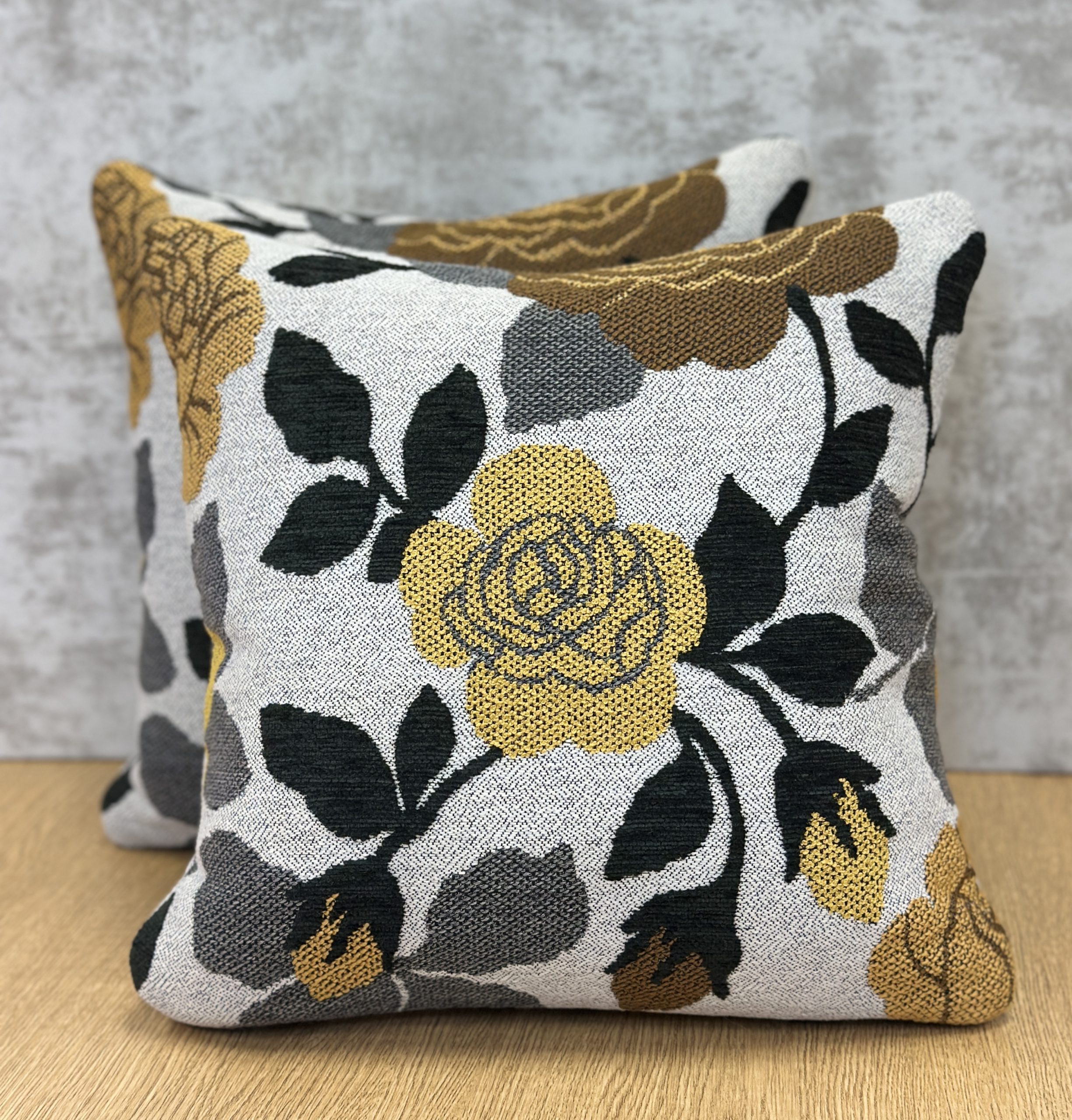 Arc-Com Tudor Rose Pillows