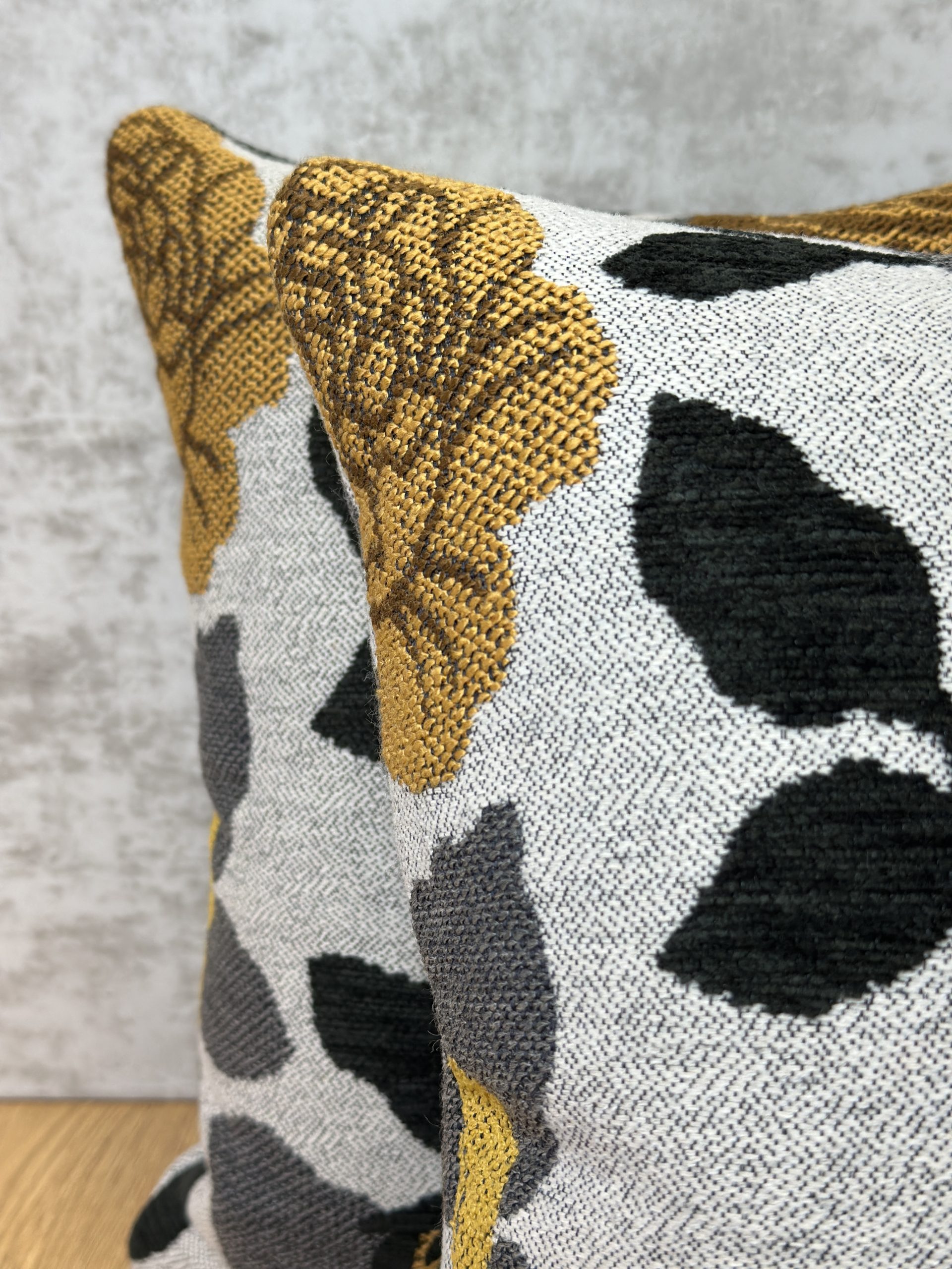 Arc-Com Tudor Rose Pillows