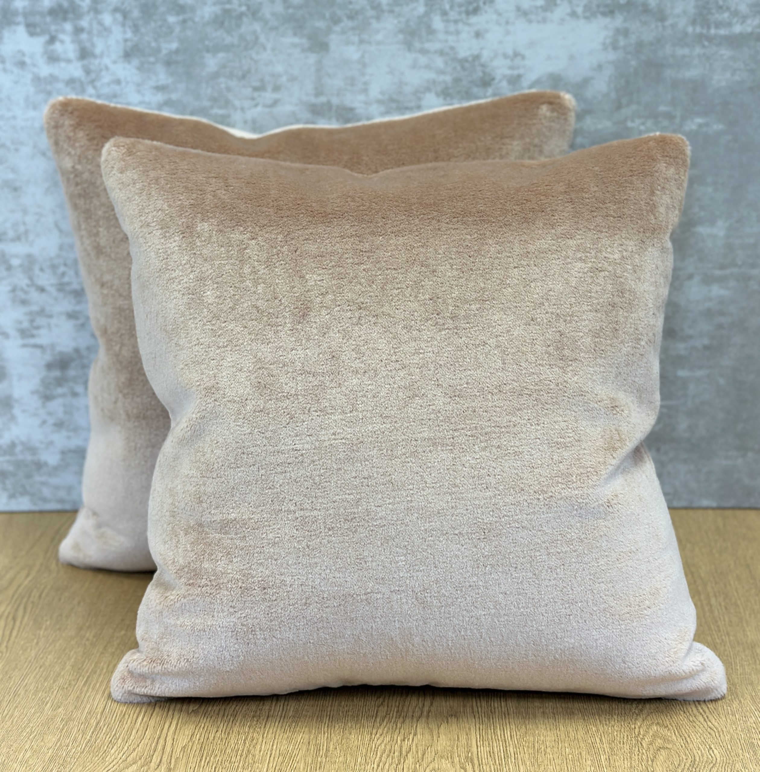 Kirkby Rest FR Pillows