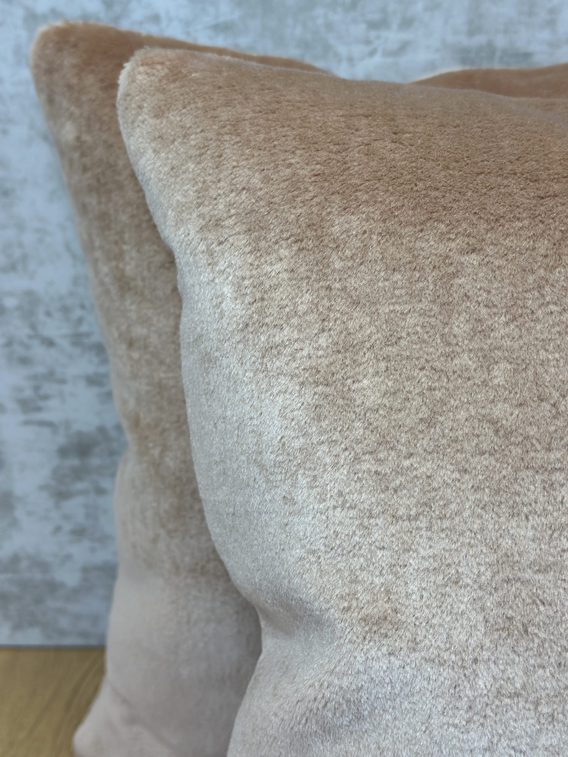 Kirkby Rest FR Pillows