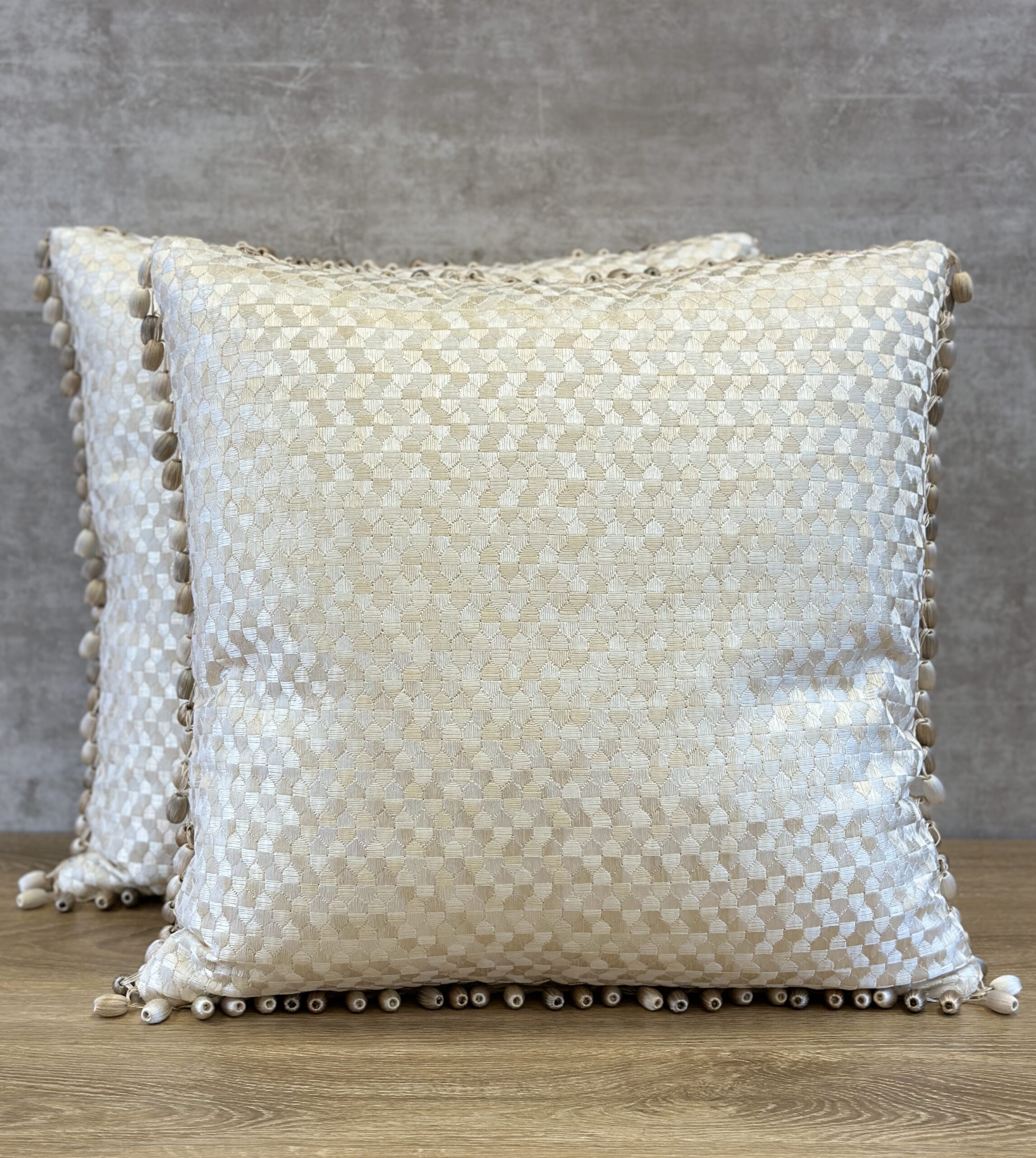 SCHUMACHER 75120 IVINS EMB Pillows