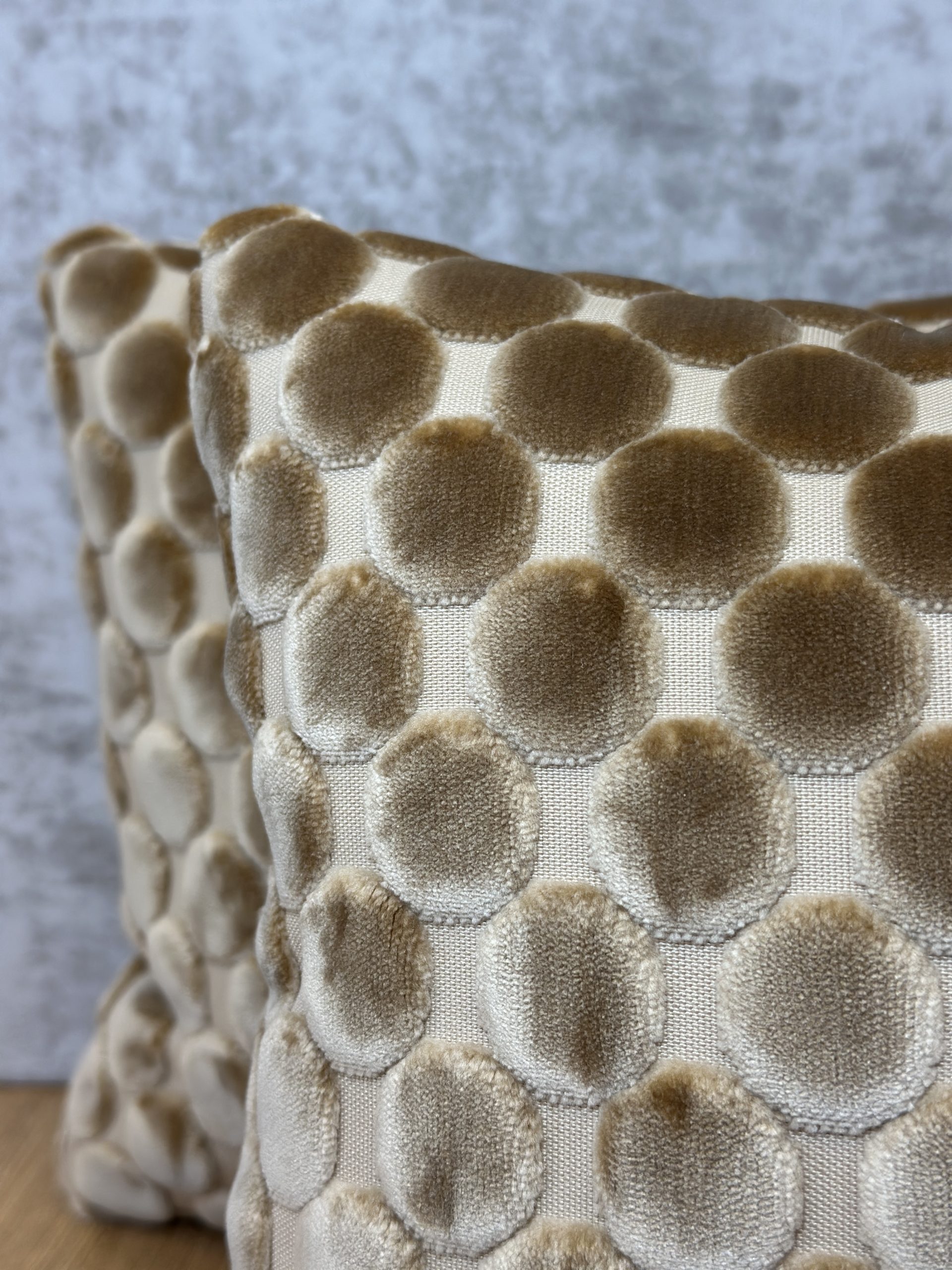 Kravet 37165 Pillows