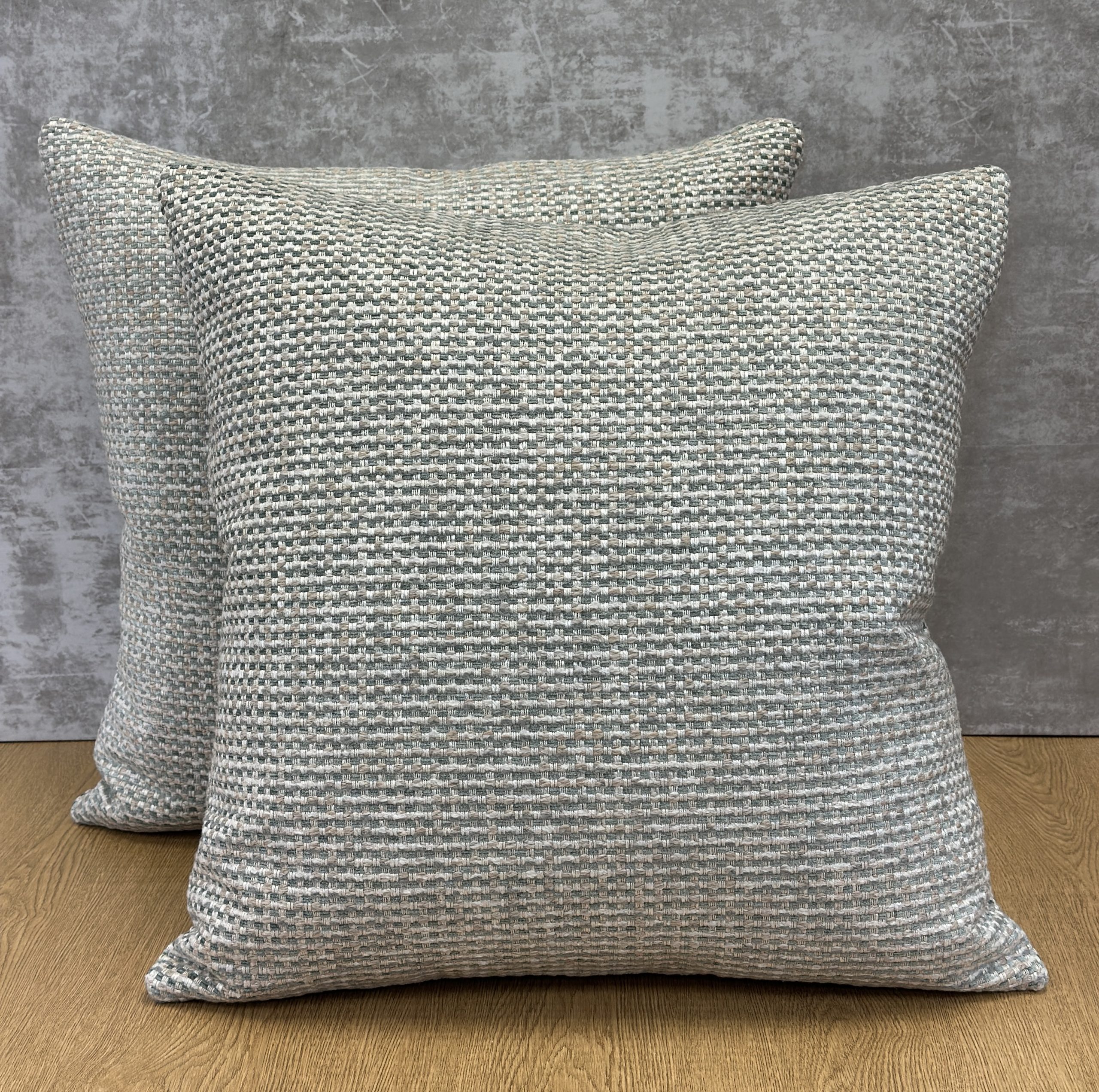 Nobilis Tyko Pillows