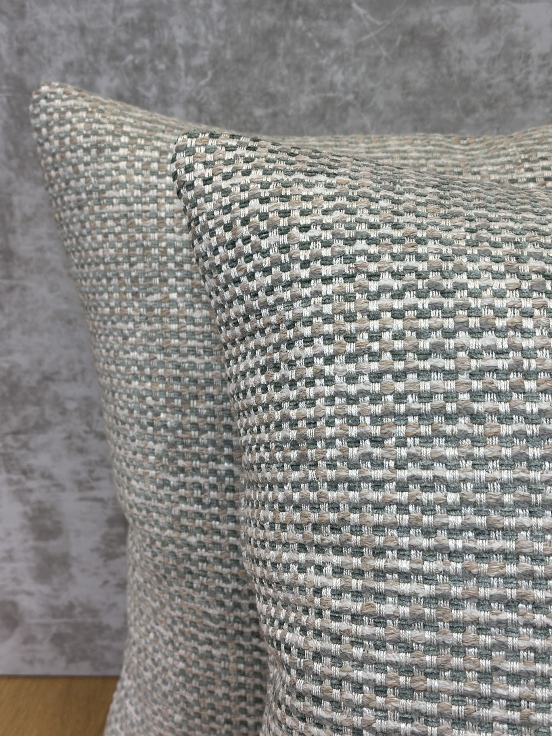 Nobilis Tyko Pillows