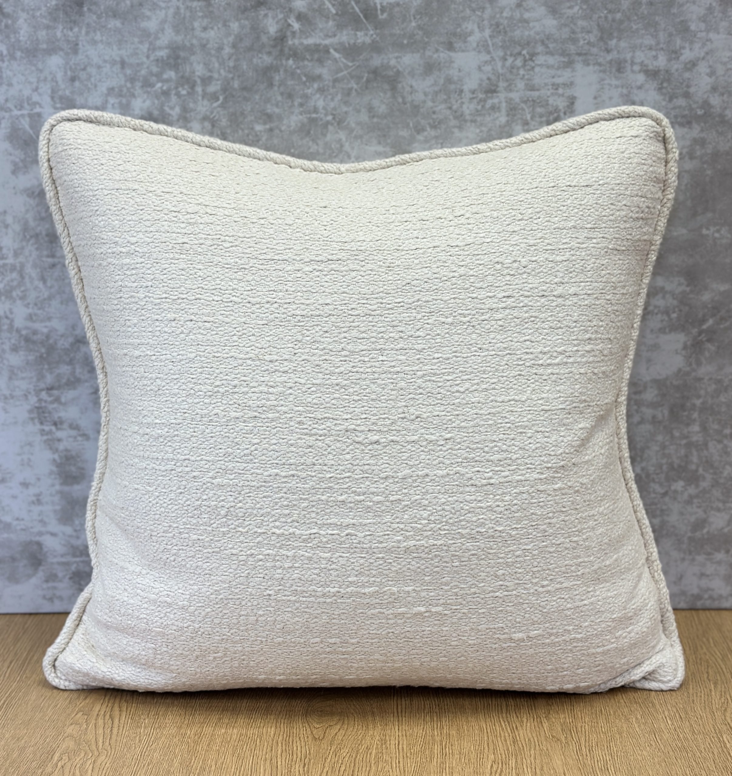 Kravet 37271 Pillows
