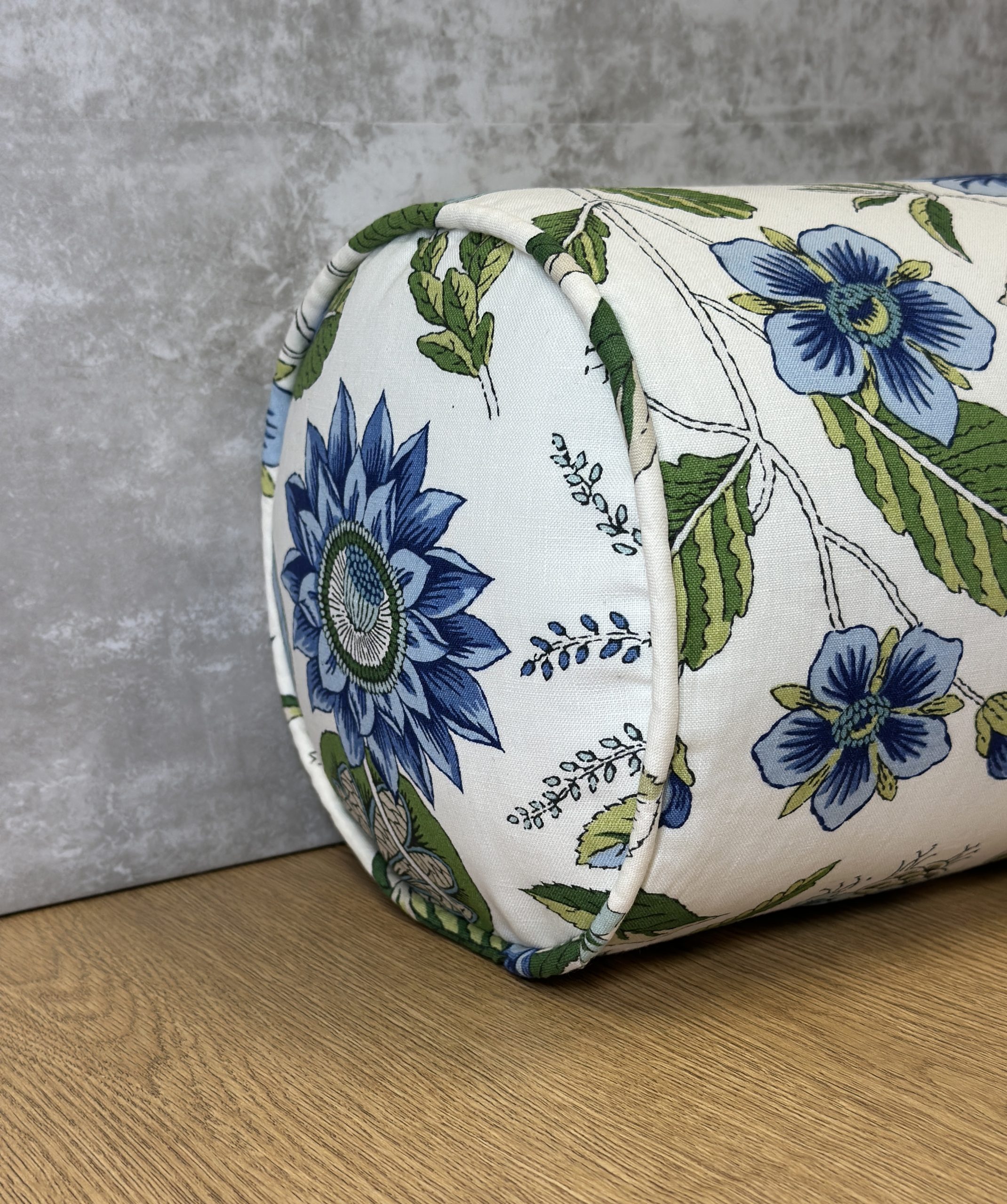 Schumacher Roca Redonda Pillows