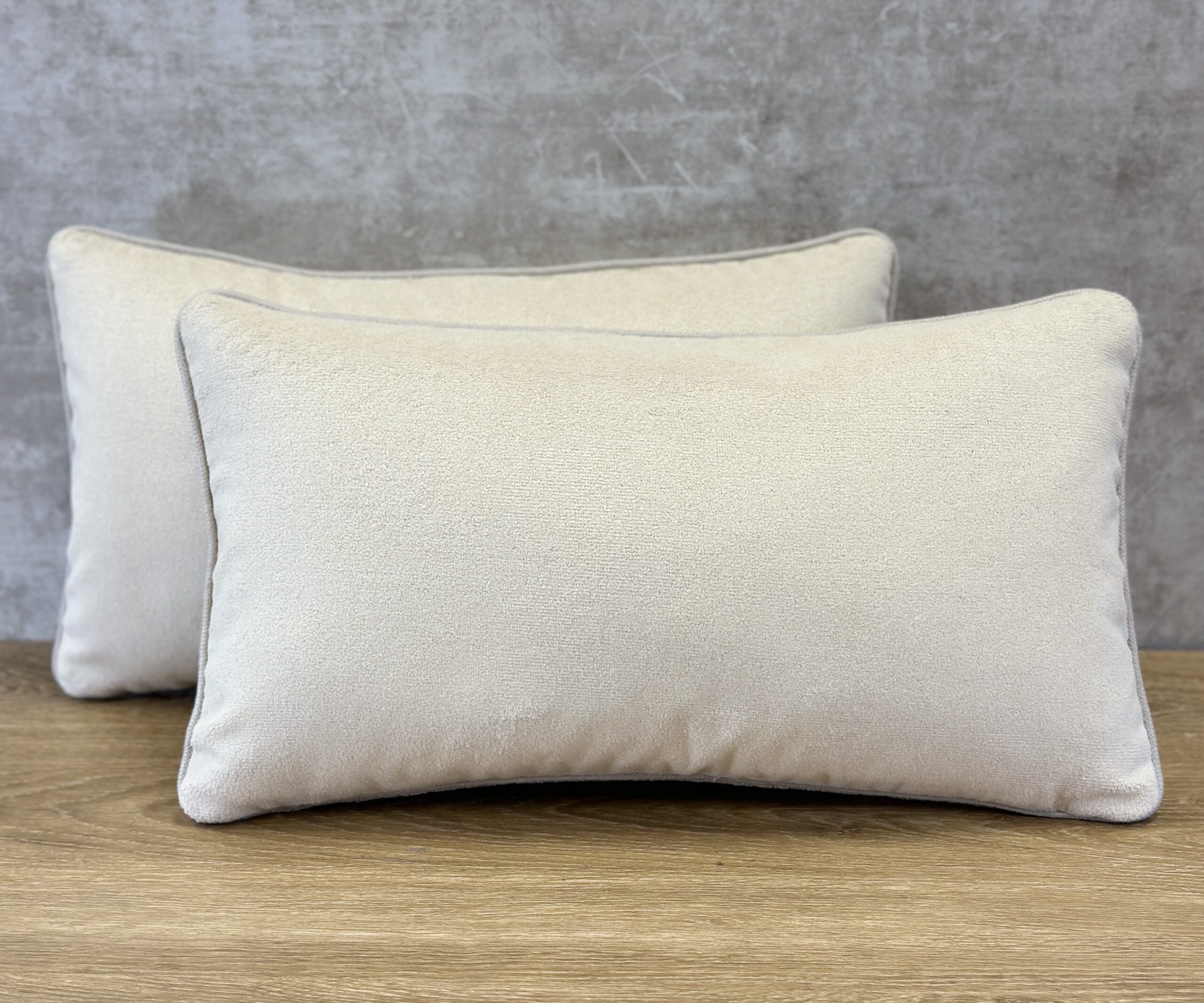 PERENNIALS PLUSHY Pillows