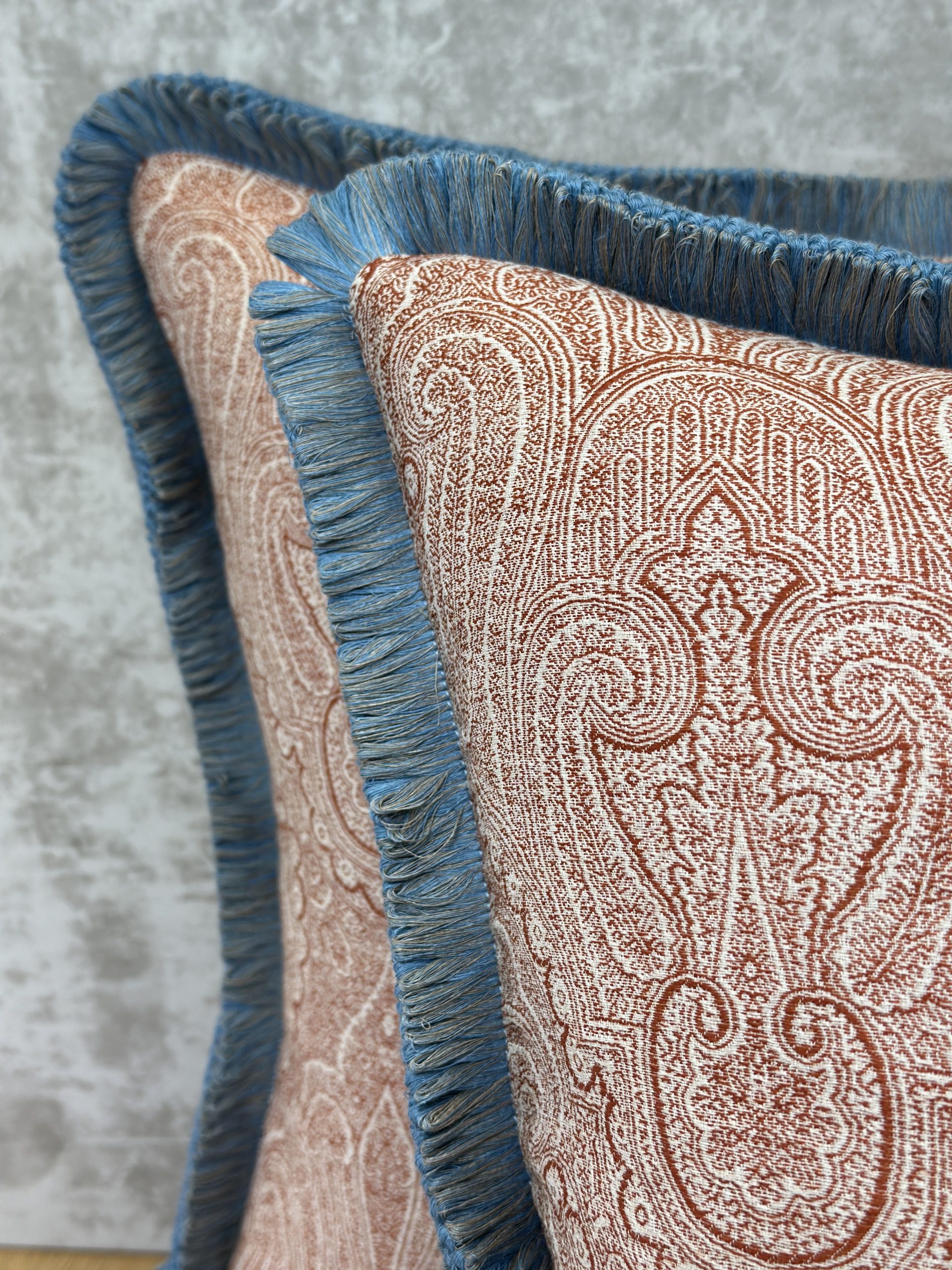 Namay Samay Srinagar Pillows