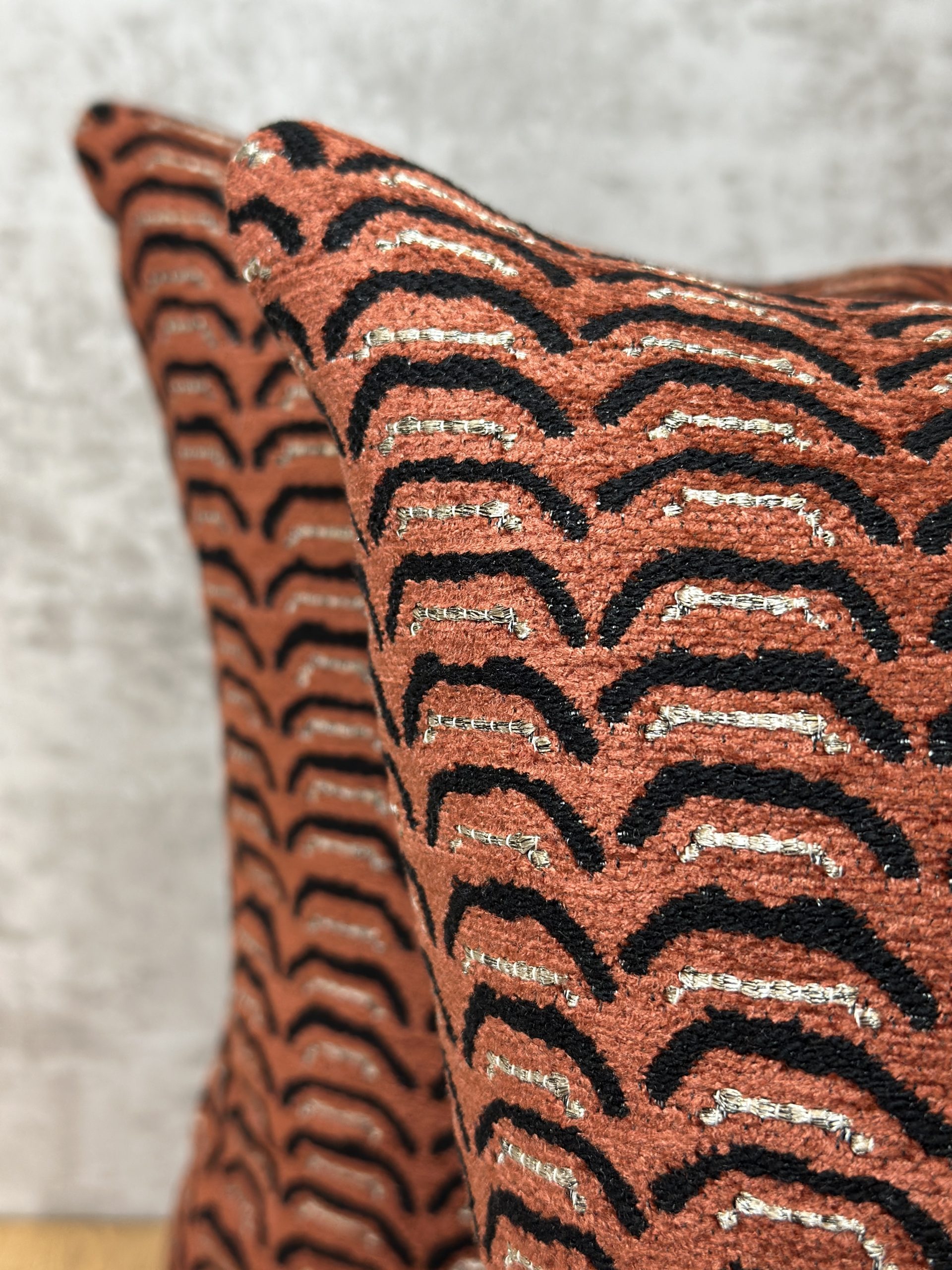 Nobilis Agori Pillows