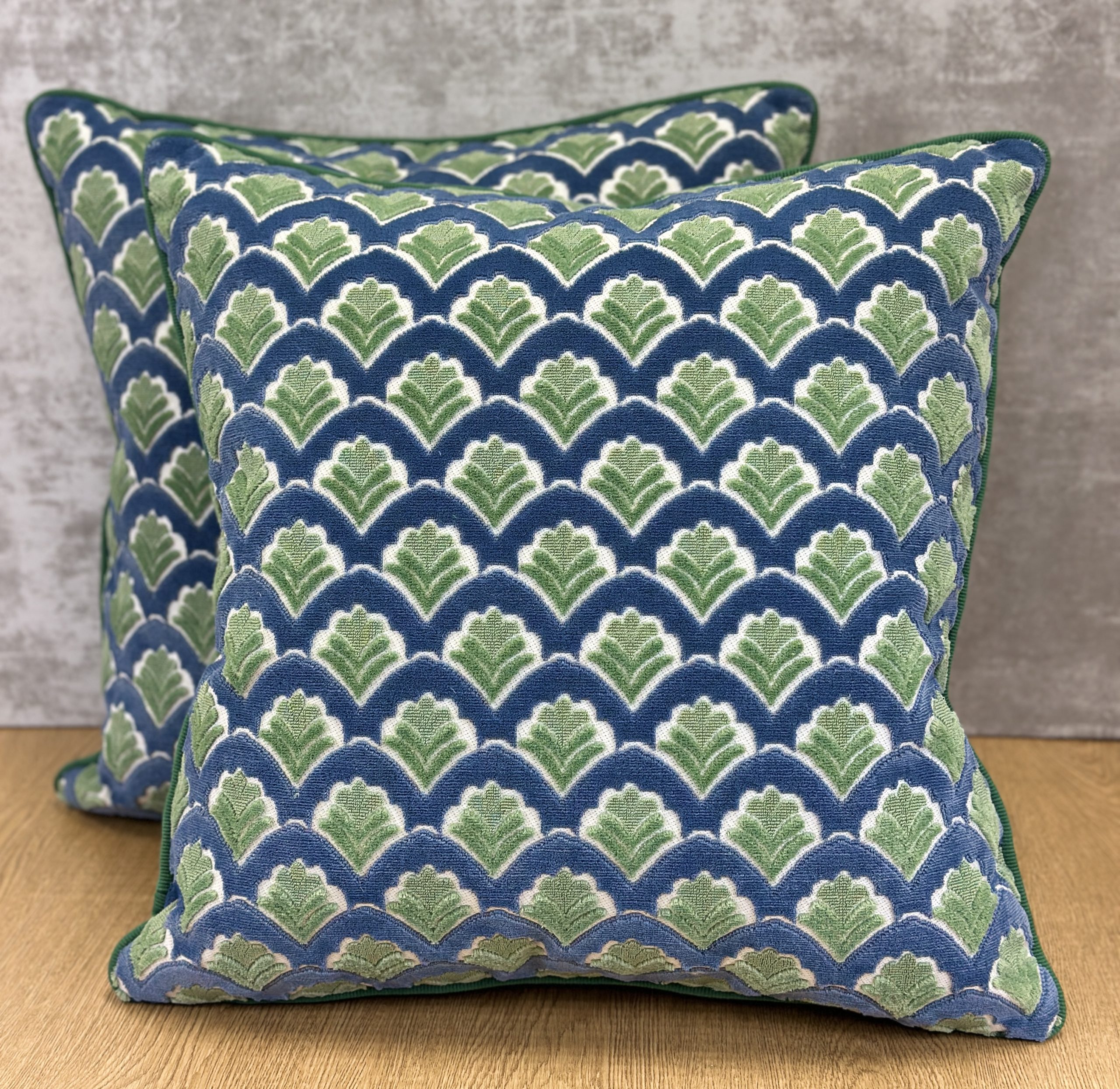 Stout Gallbally Pillows