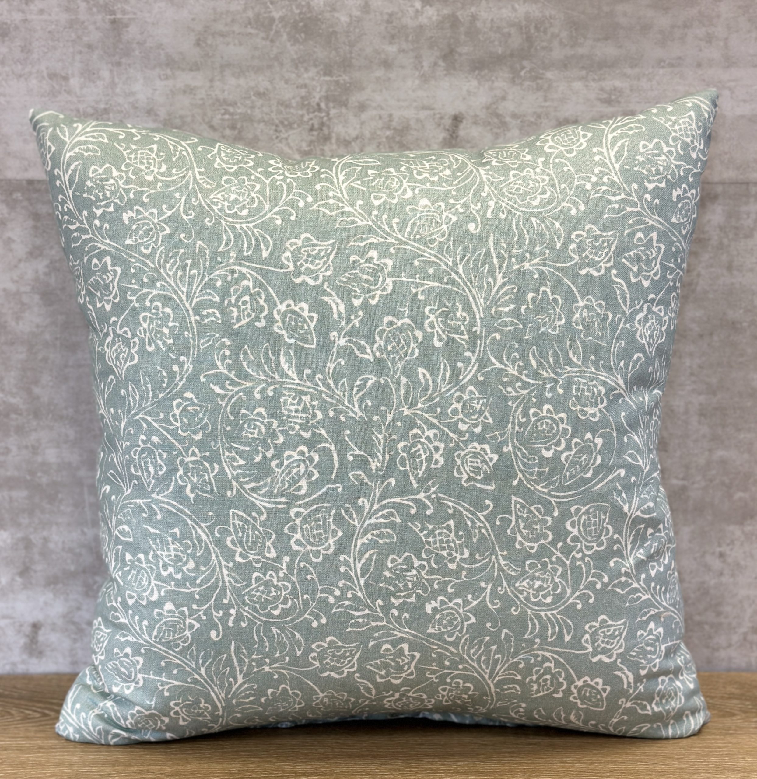 CLAREMONT WARNER TOILE Pillows