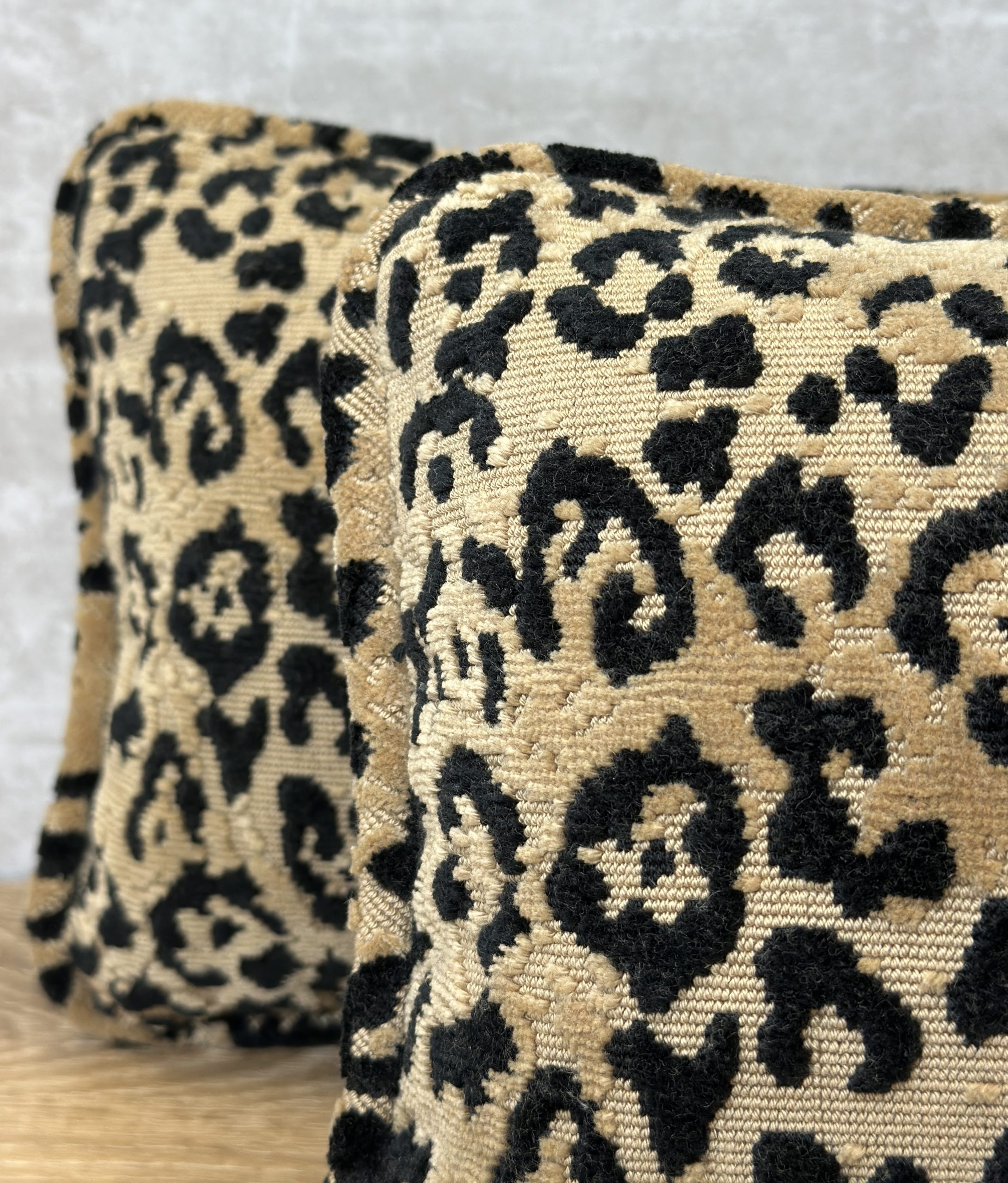 Lee Jaguar Pillows