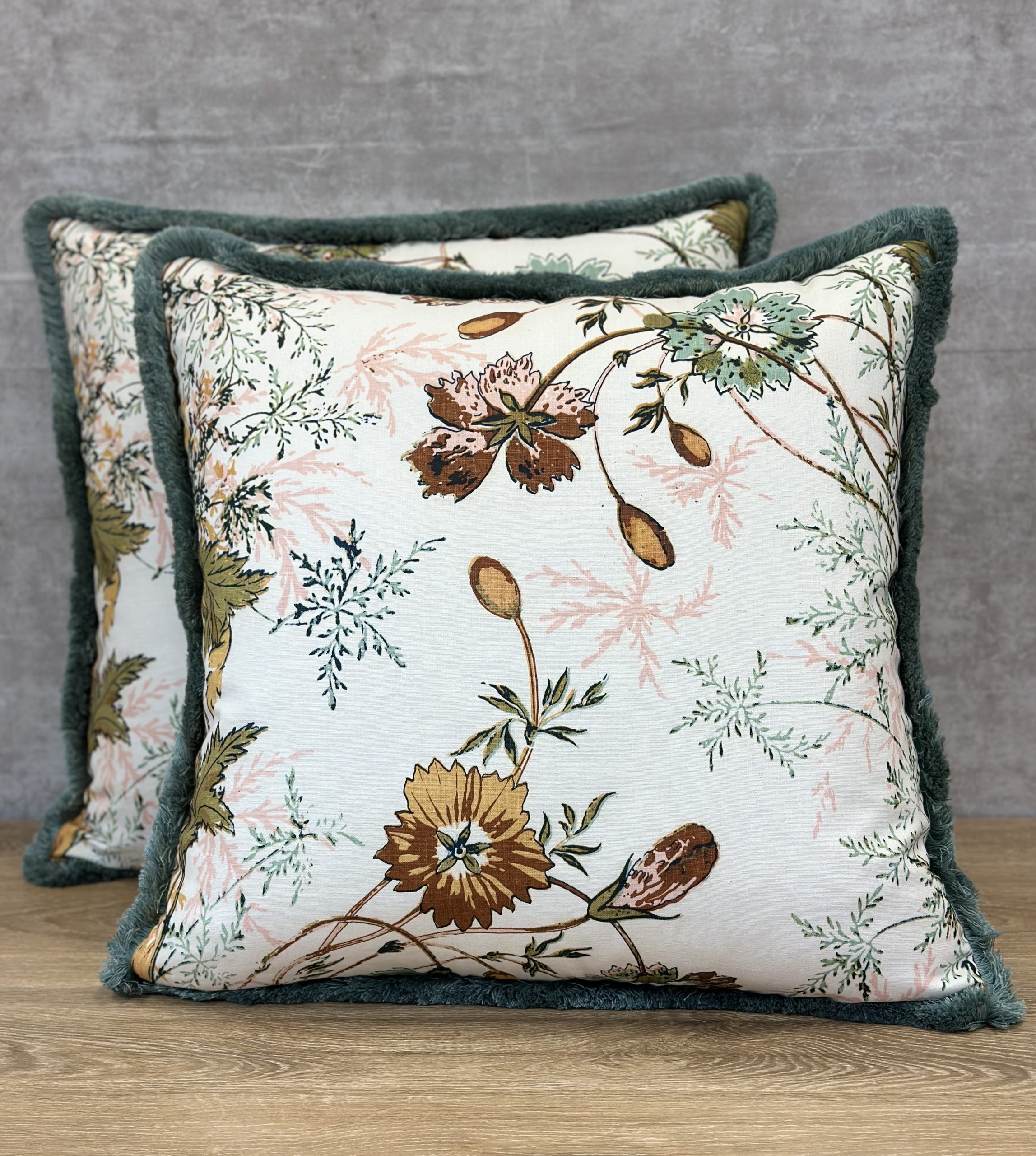 LE GRACIEUX HEREFORD Pillows