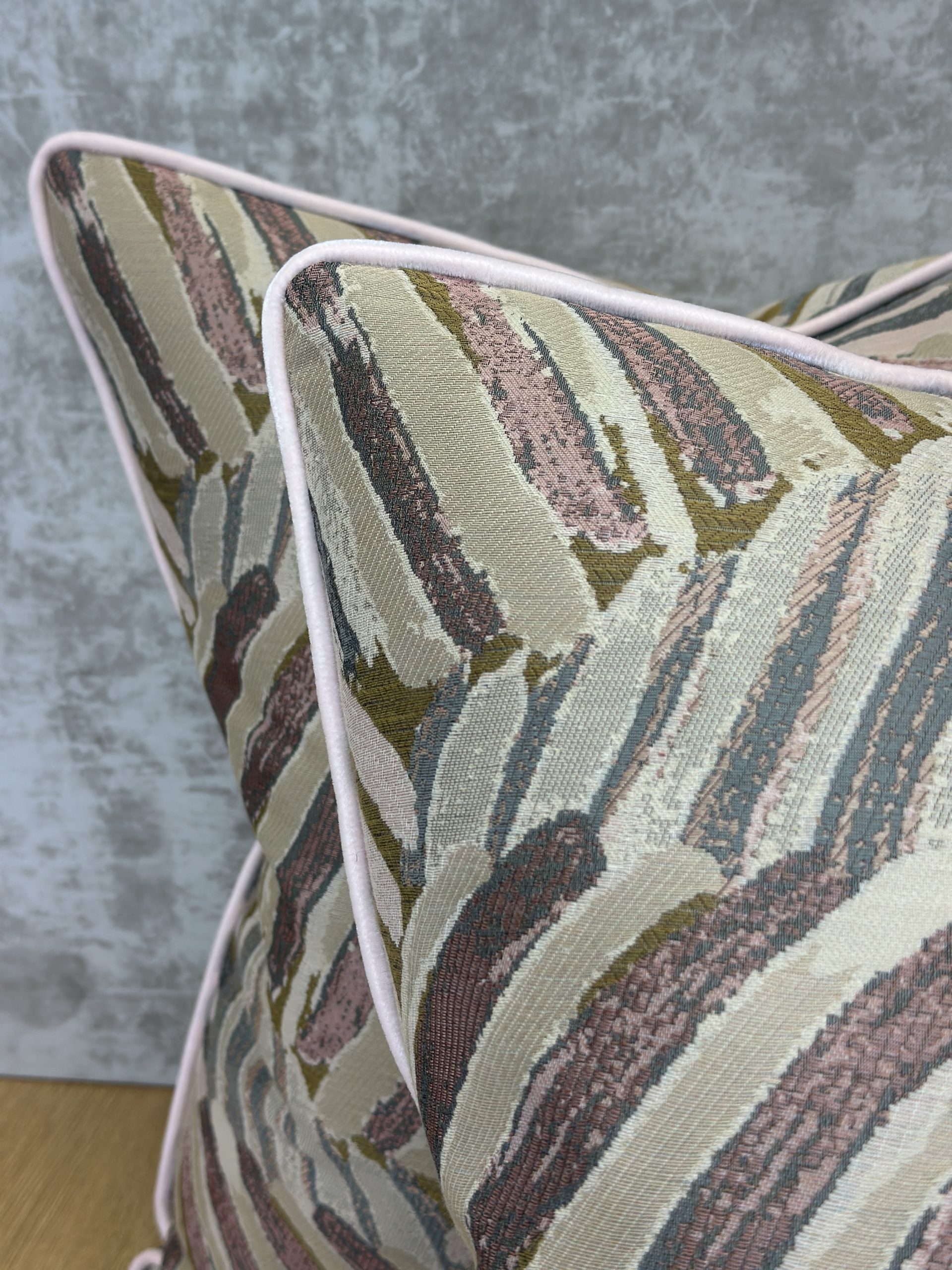 Stroheim Dondi Pillows