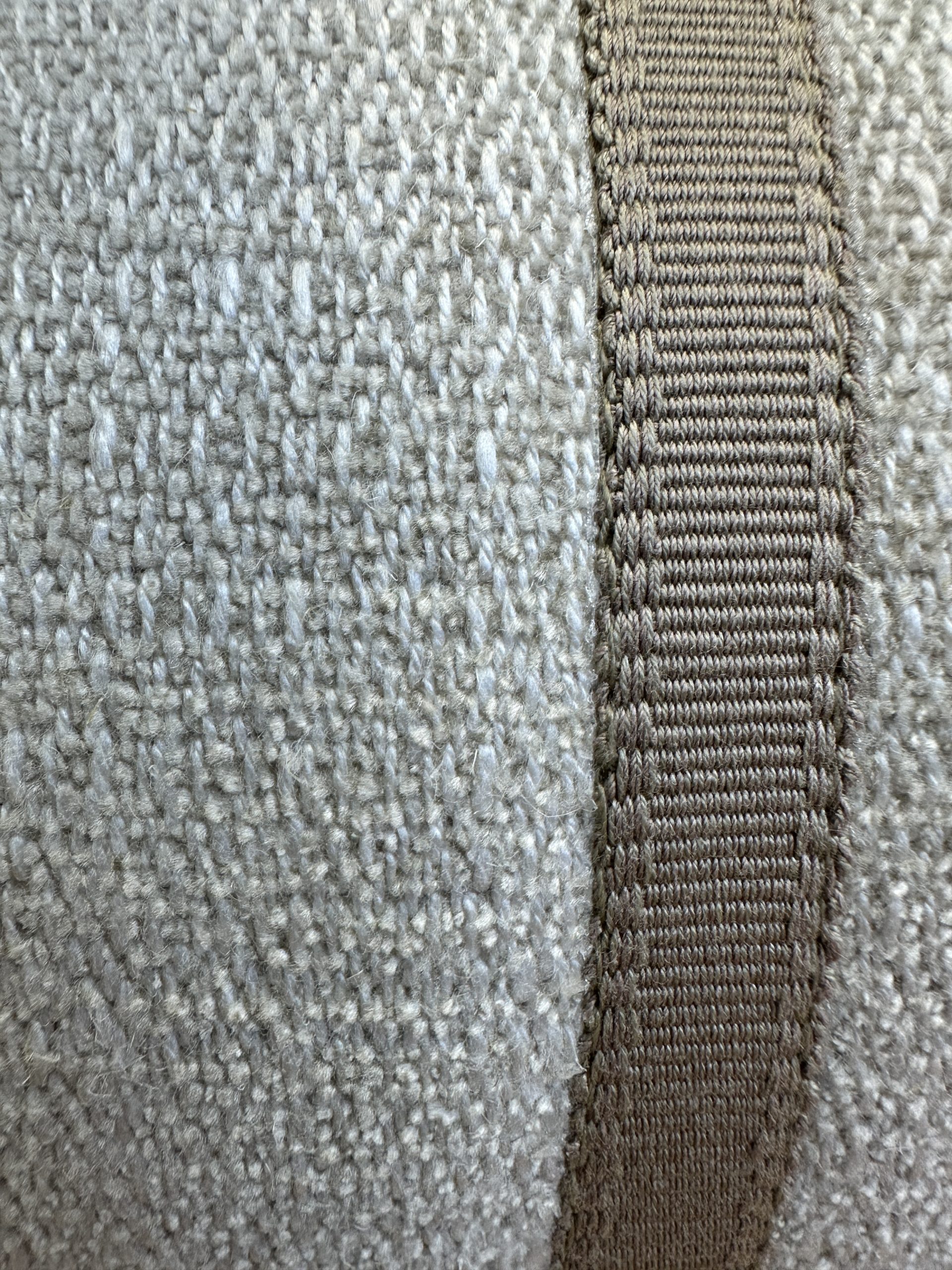 Castel Maison Nafisa Pillows