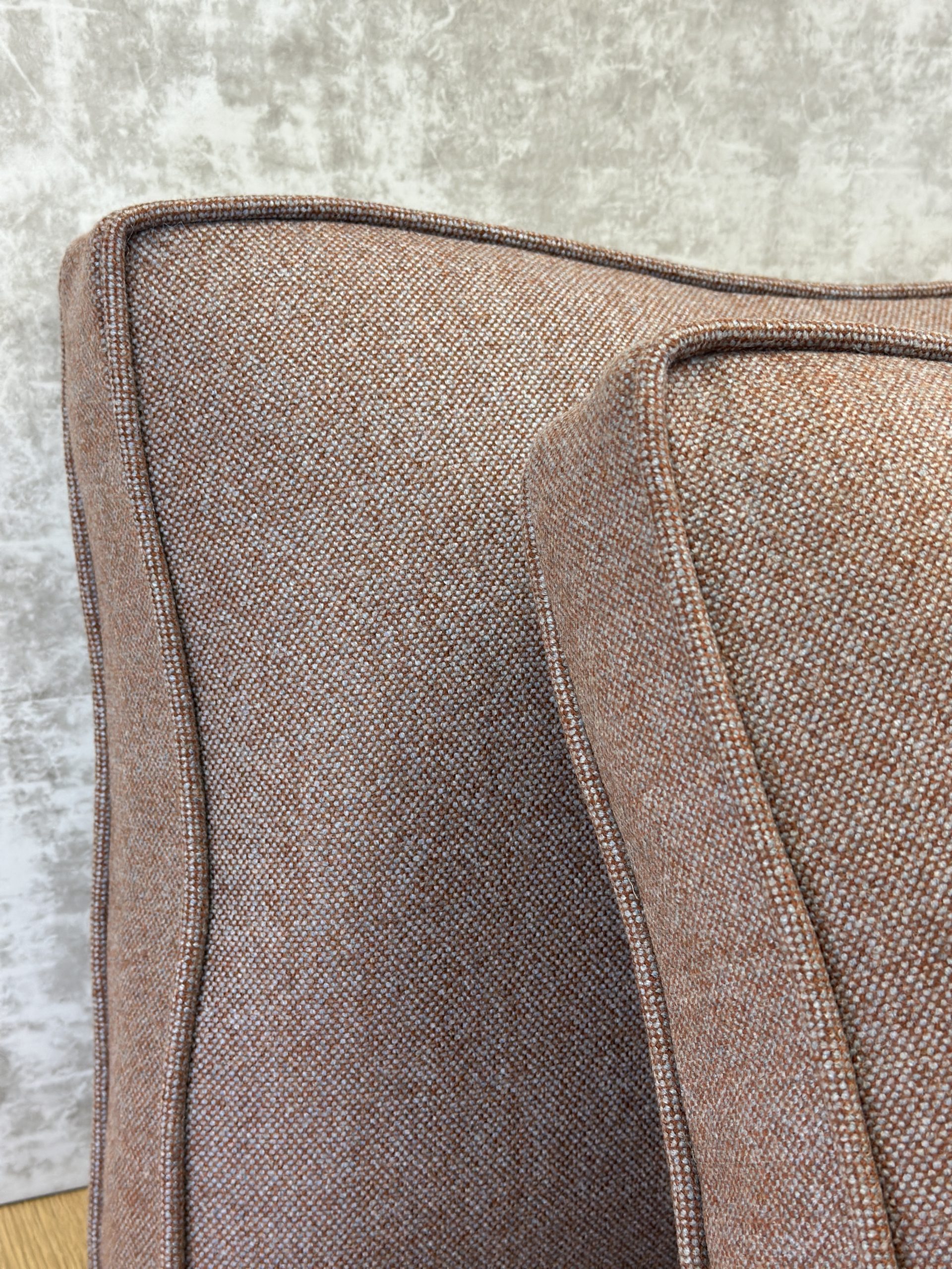 Holland & Sherry Flannel Hopsack Pillows