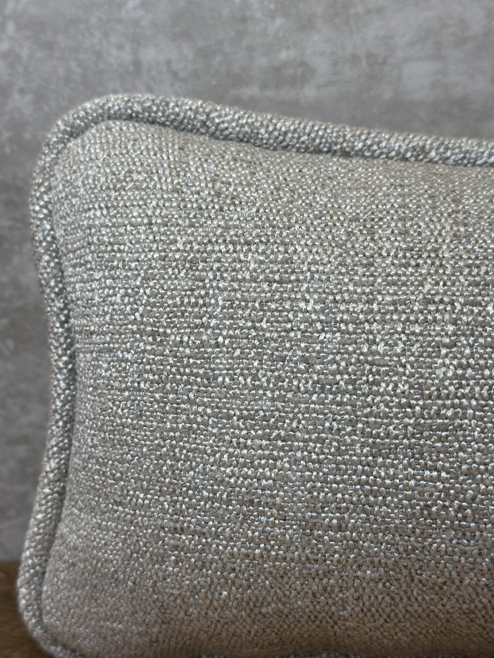Black Edition Oti Pillows