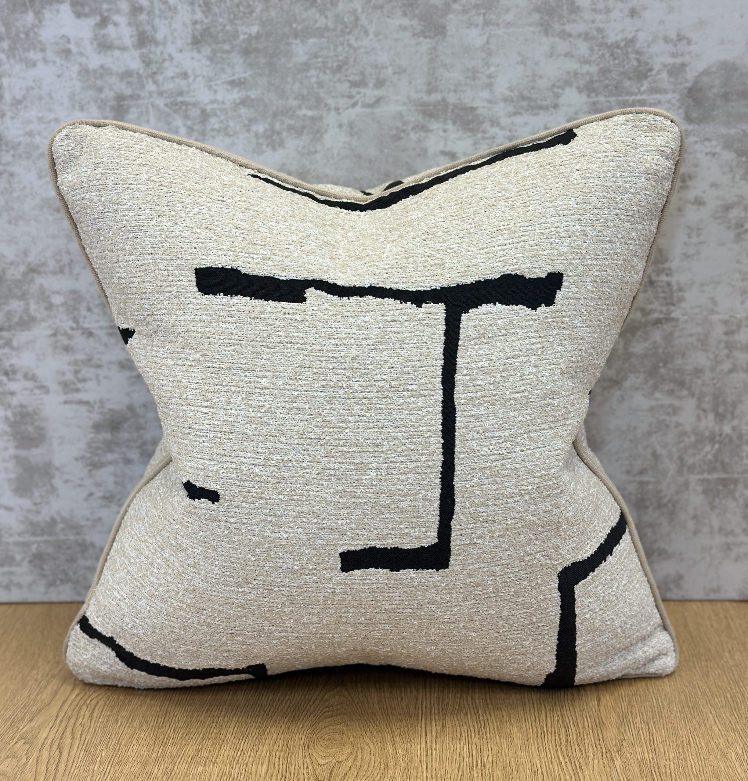 Romo Xandri Outdoor Pillows